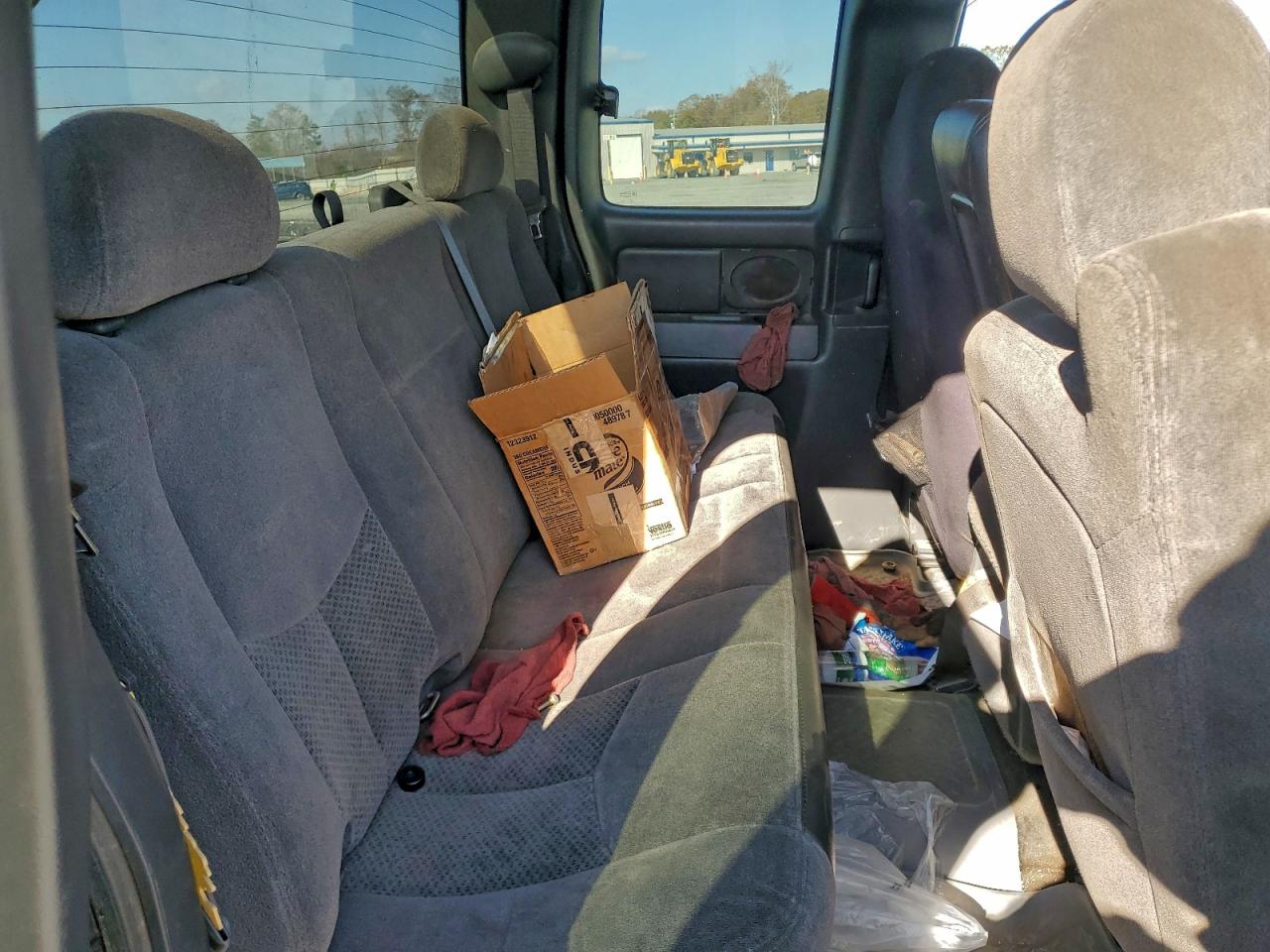 Chevrolet Silverado K1500 Image 6