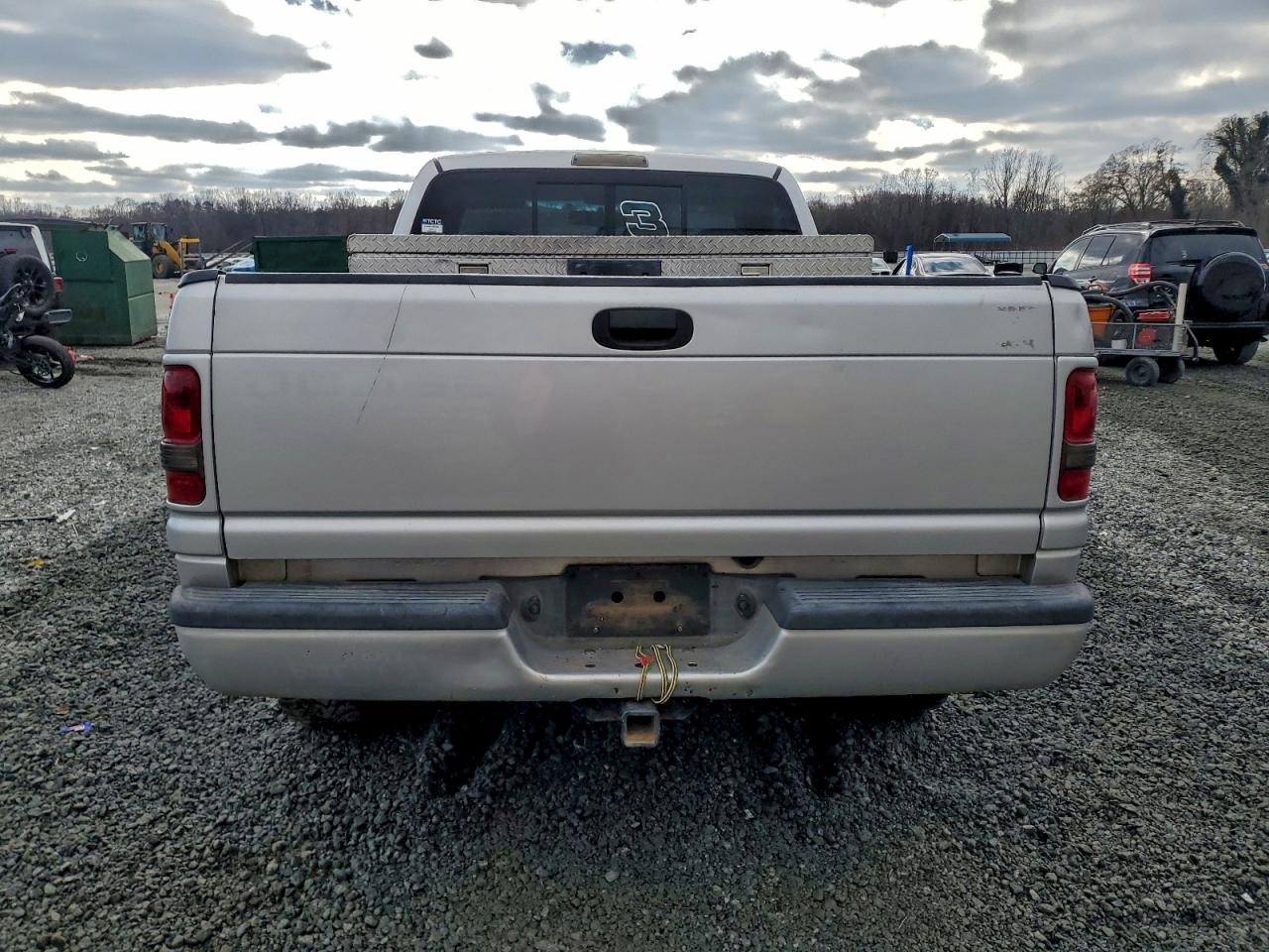 Dodge Ram 1500 Image 8