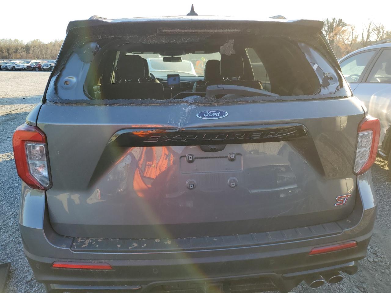 Ford Explorer St Image 10