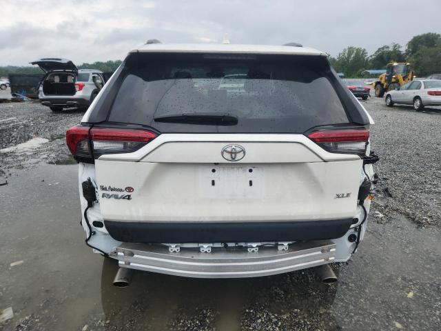 Toyota RAV4 Xle Image 6