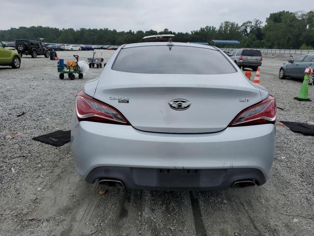 Hyundai Genesis 2.0t Image 10