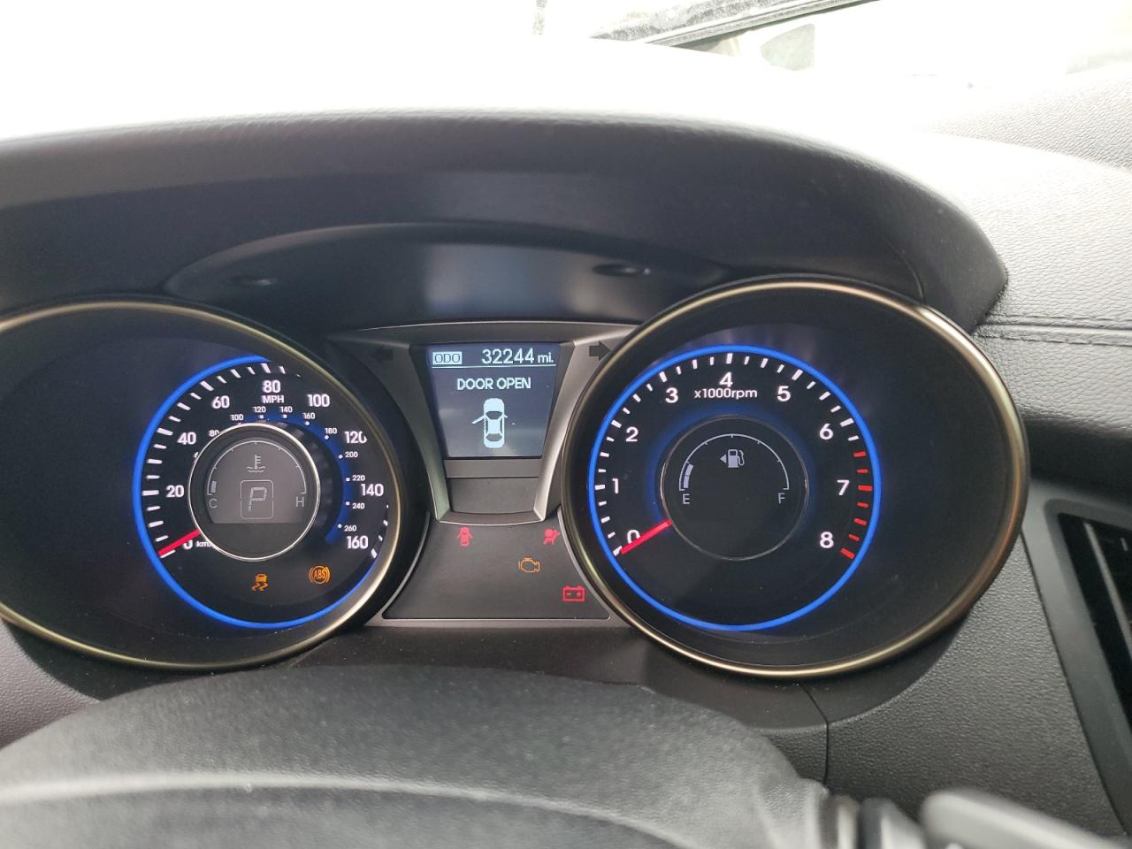 Hyundai Genesis 2.0t Image 7