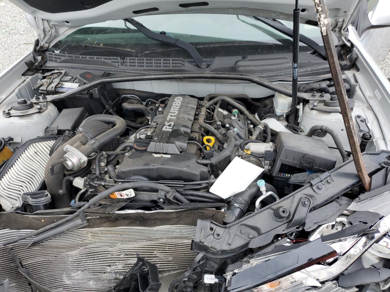 Hyundai Genesis 2.0t Image 12