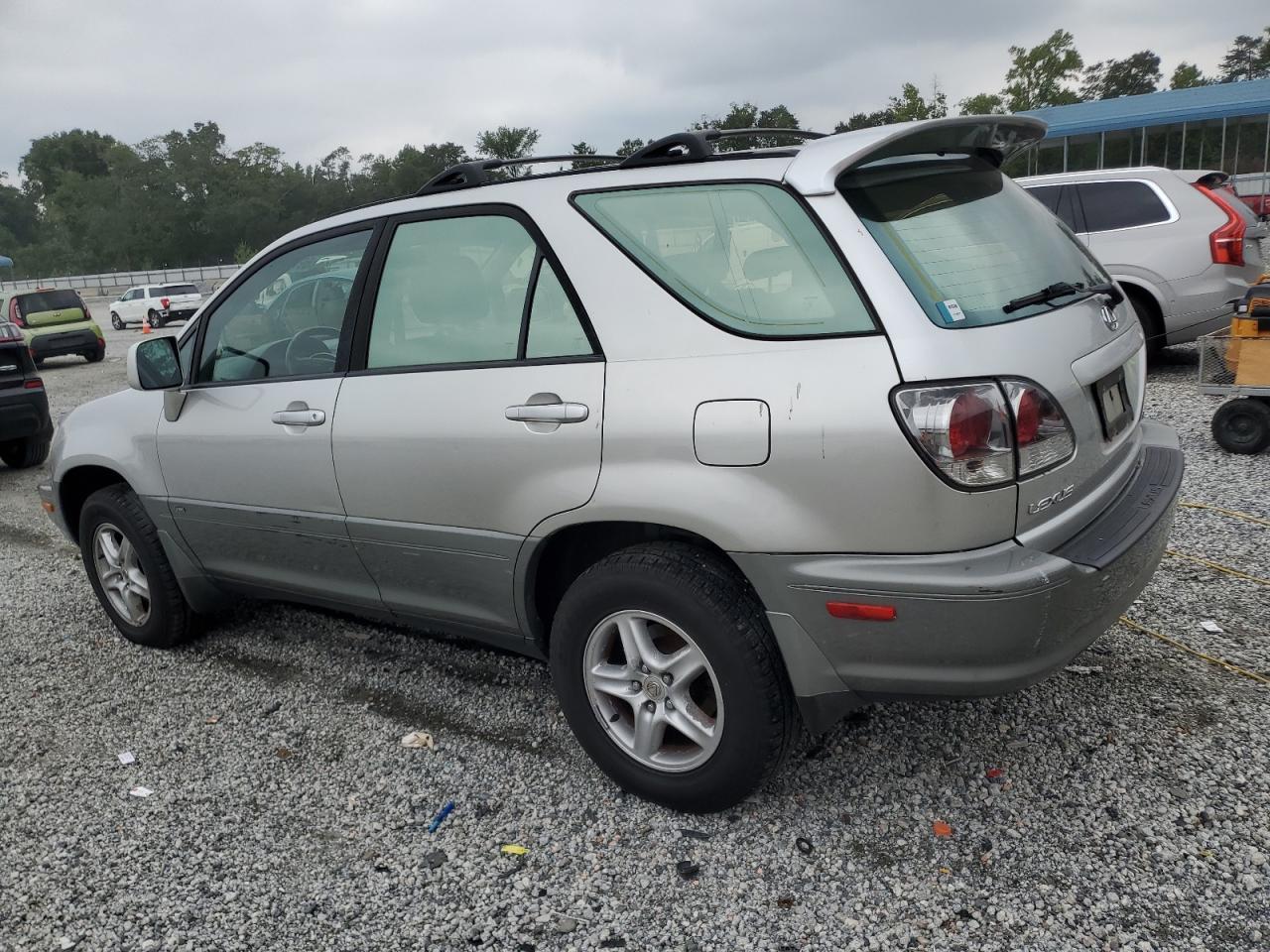 Lexus RX 300 Image 10