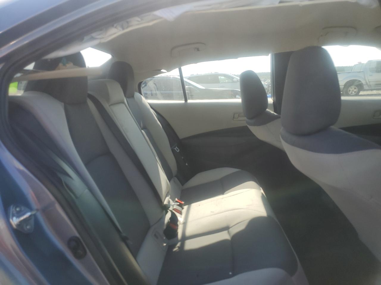 Toyota Corolla Le Image 4