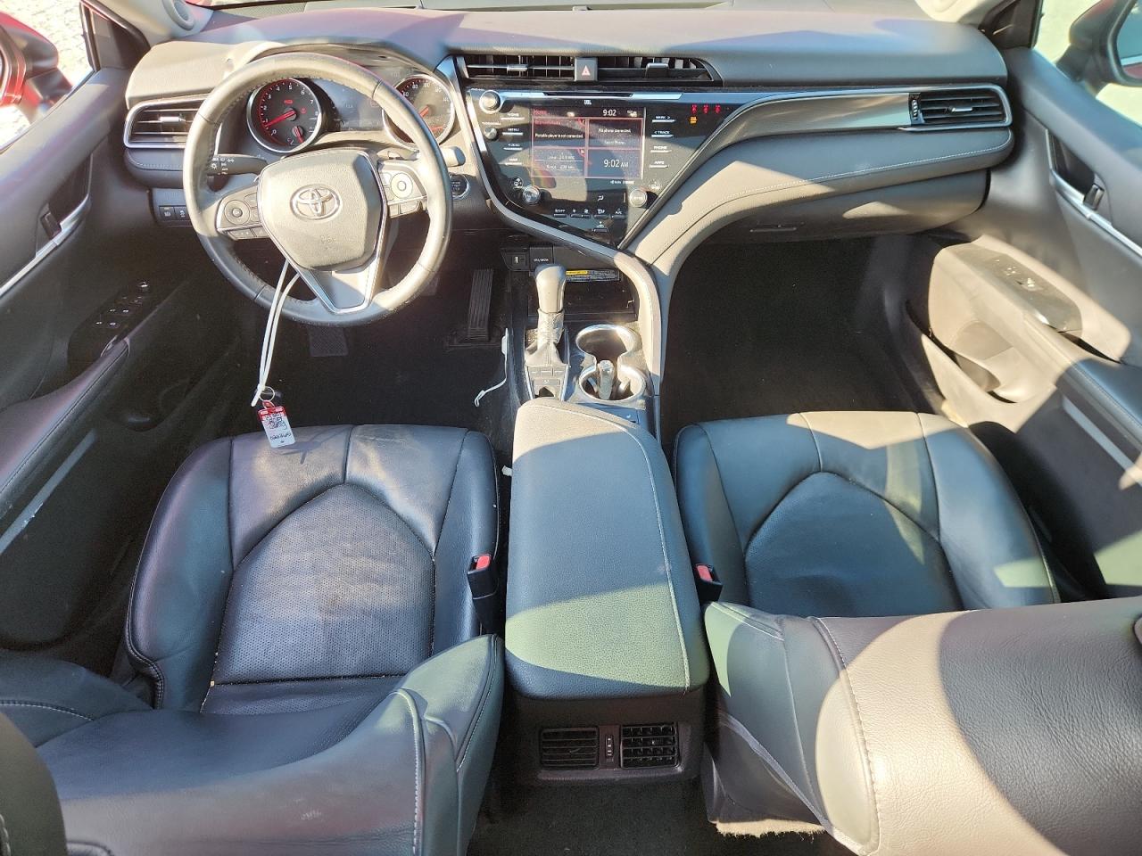 Toyota Camry Xse Image 3