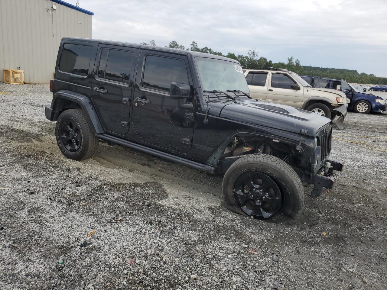 Jeep Wrangler Sahara Image 12