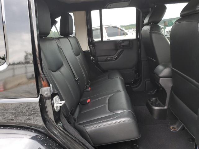 Jeep Wrangler Sahara Image 8