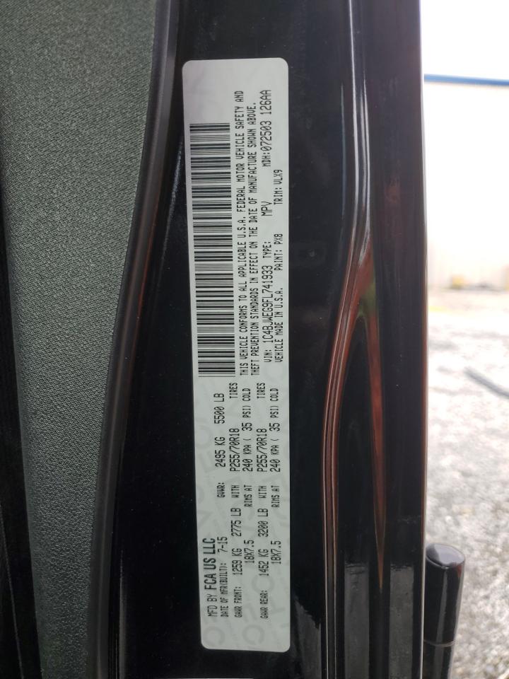 Jeep Wrangler Sahara Image 10