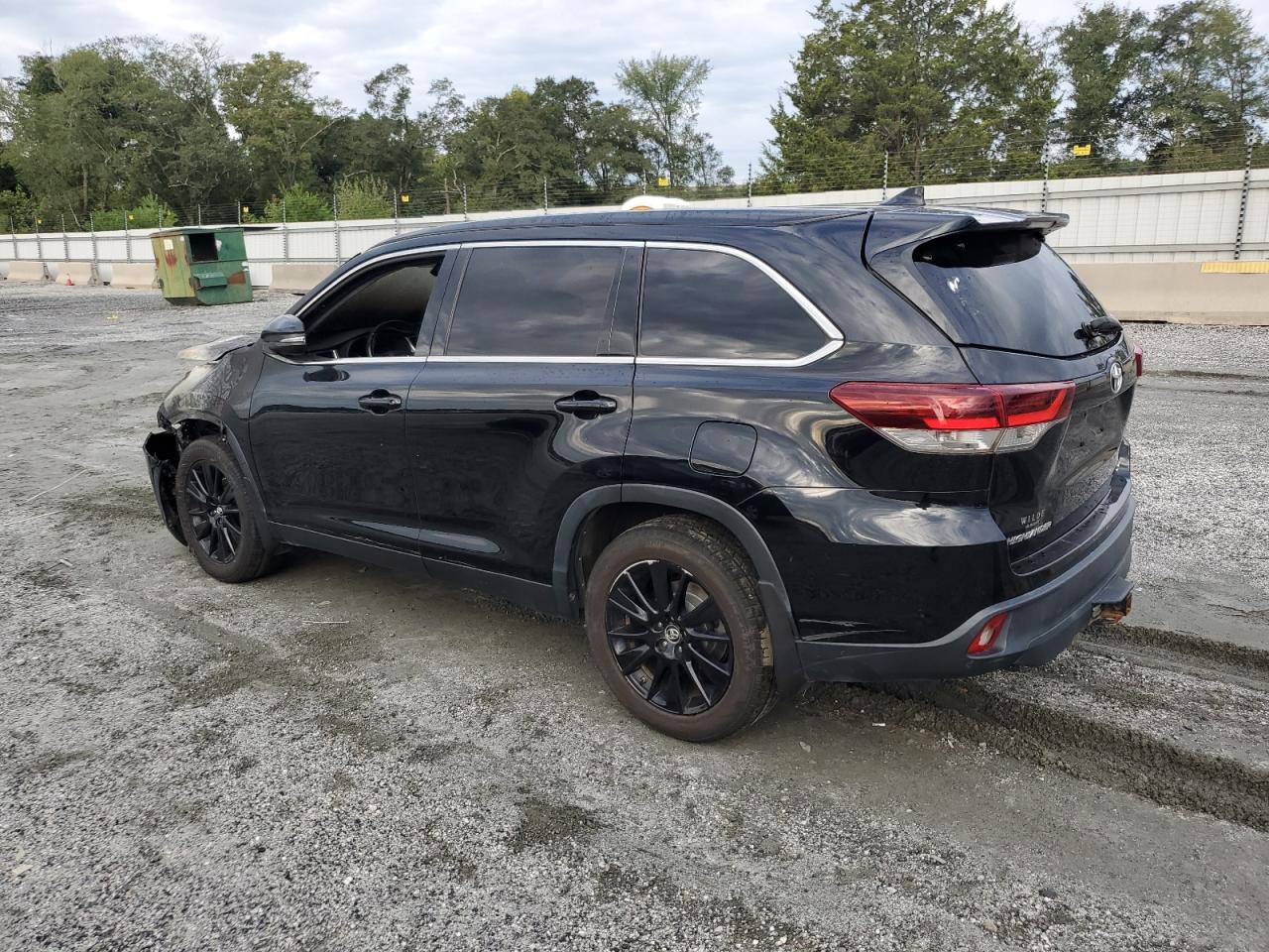 Toyota Highlander Se Image 12