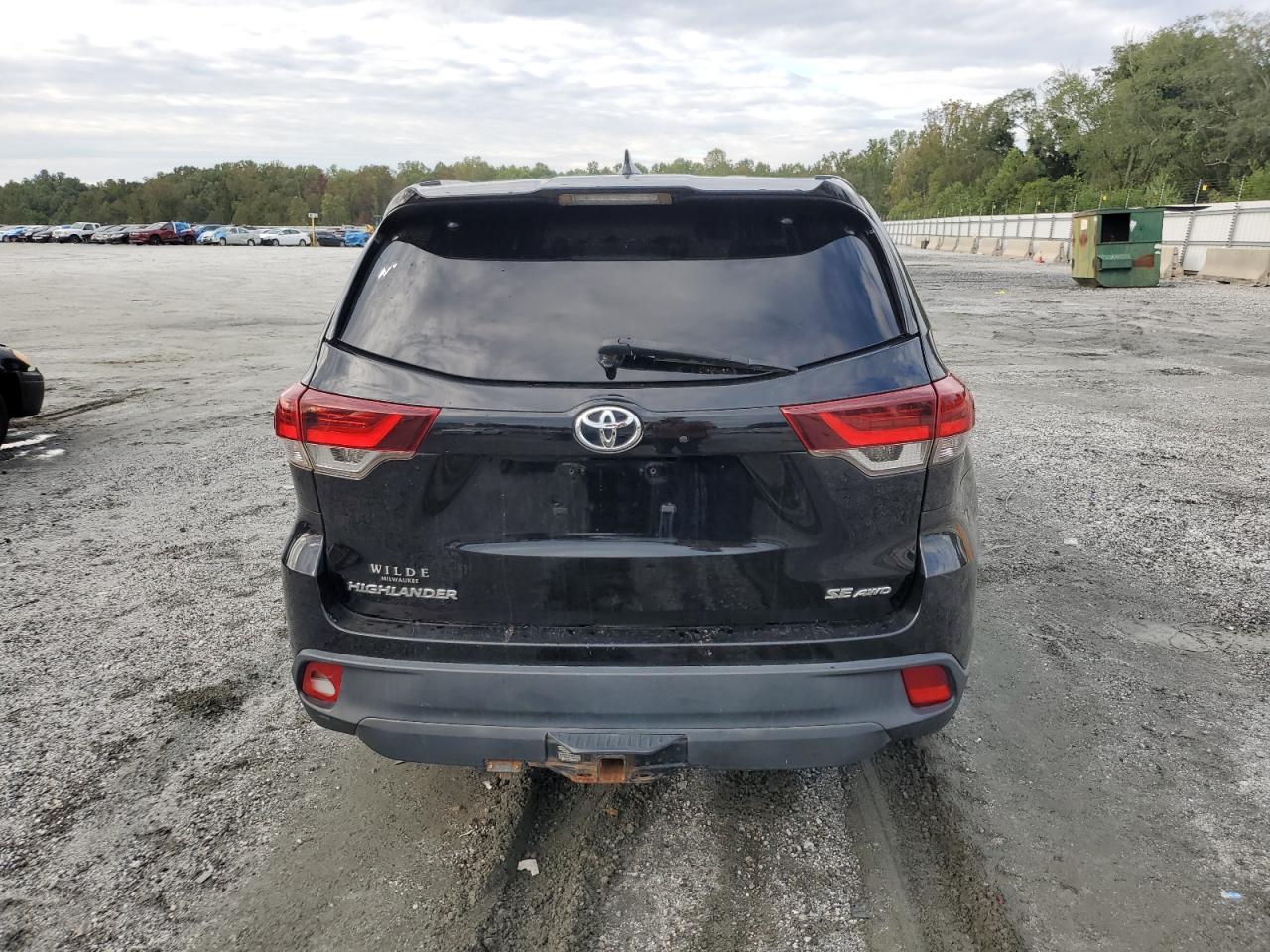 Toyota Highlander Se Image 4