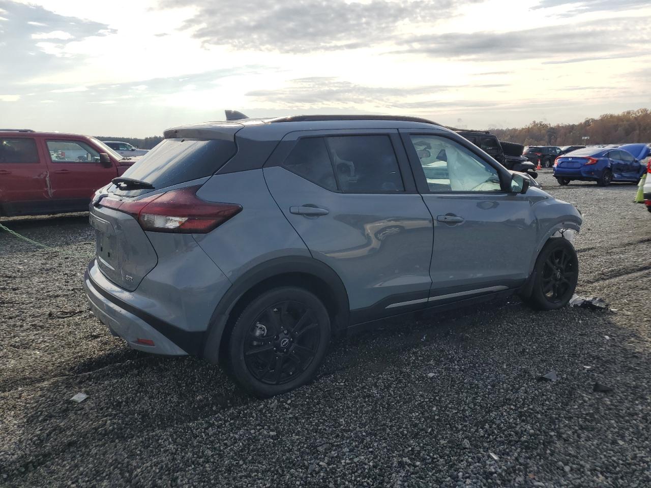Nissan Kicks Sr Image 9