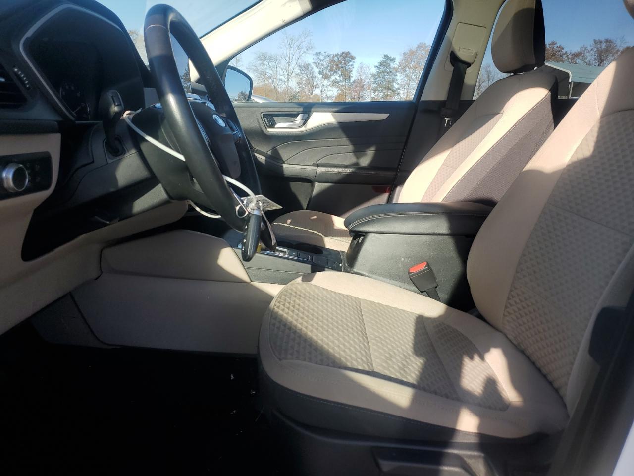 Ford Escape Se Image 8