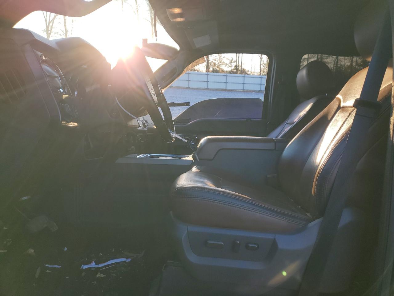 Ford F-250 Super Duty Image 2