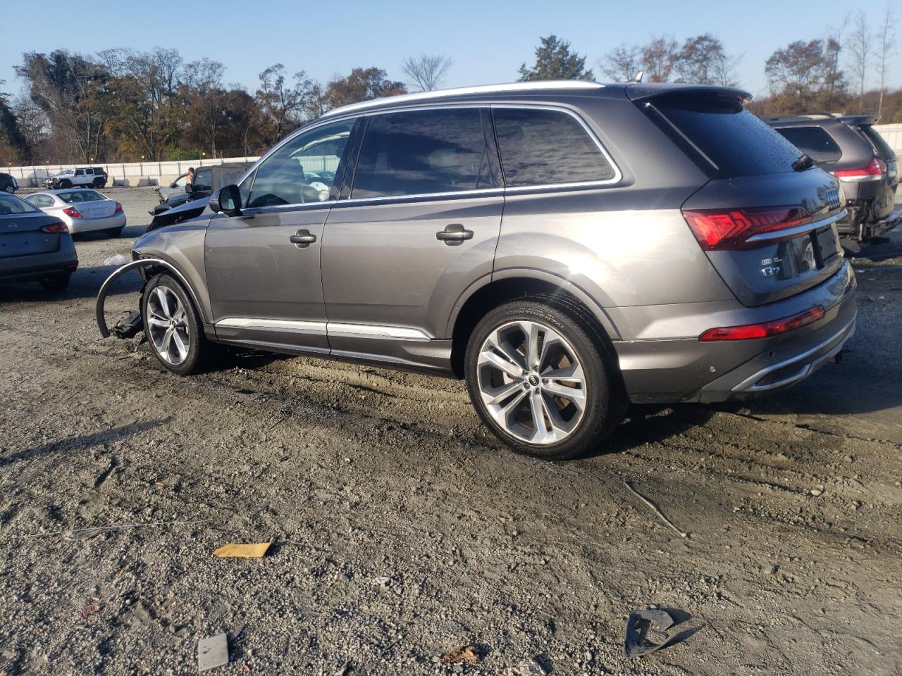 Audi Q7 Premium Plus Image 6