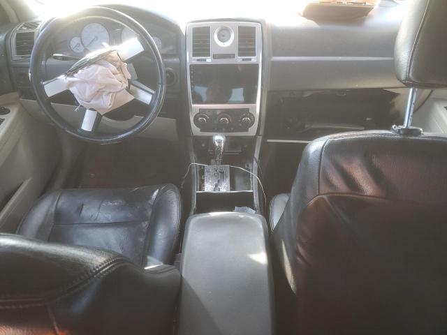 Chrysler 300 Touring Image 7