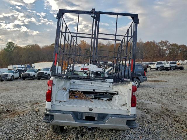 Chevrolet Silverado C1500 Image 6