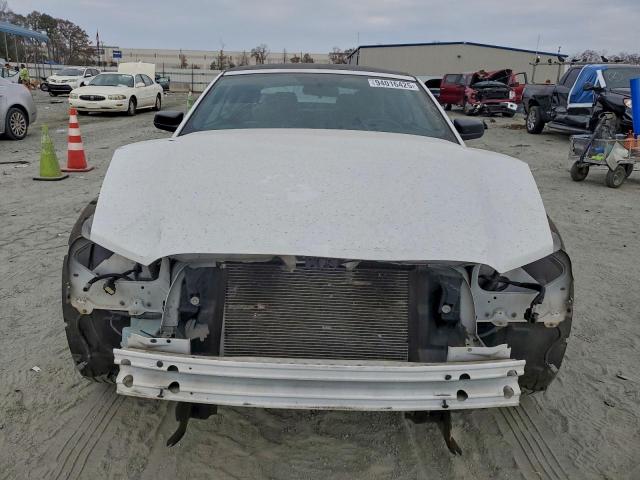 Ford Mustang Image 11