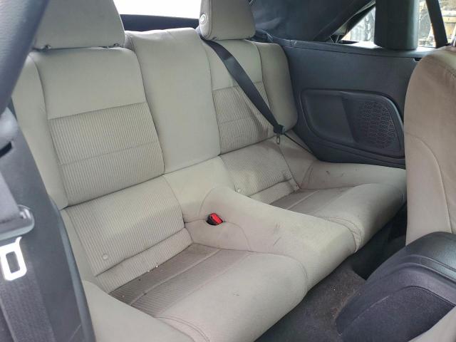 Ford Mustang Image 9