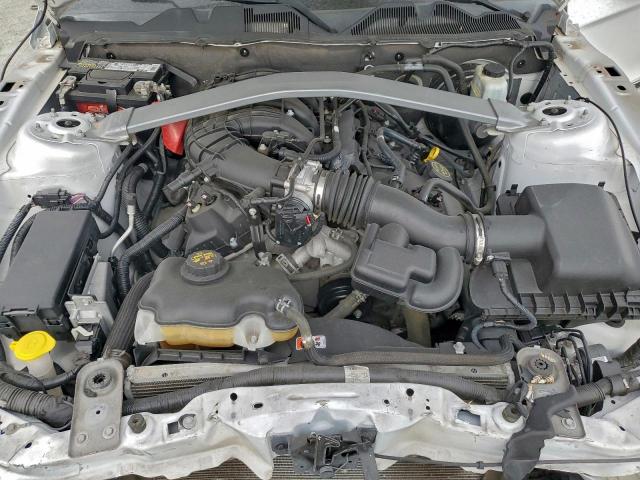 Ford Mustang Image 12