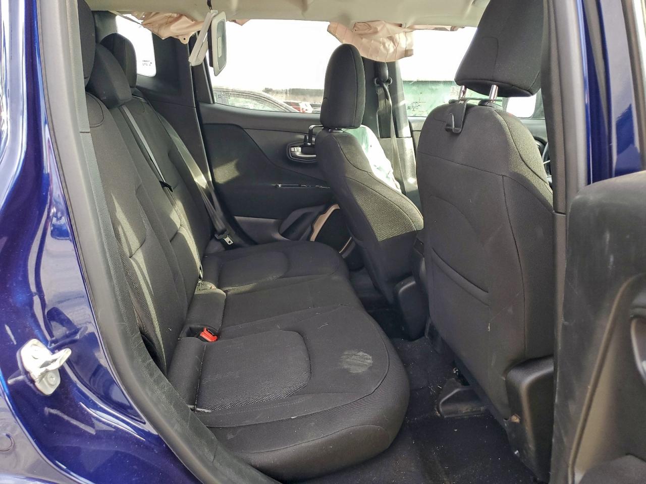 Jeep Renegade Latitude Image 8