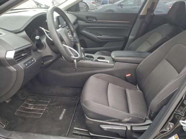 Nissan Altima S Image 5