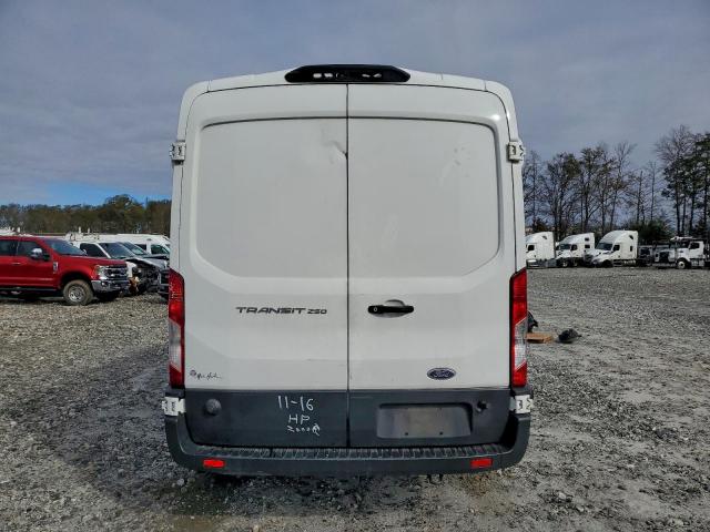 Ford Transit T-250 Image 9