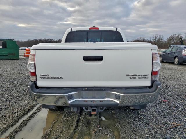 Toyota Tacoma Double Cab Prerunner Image 2