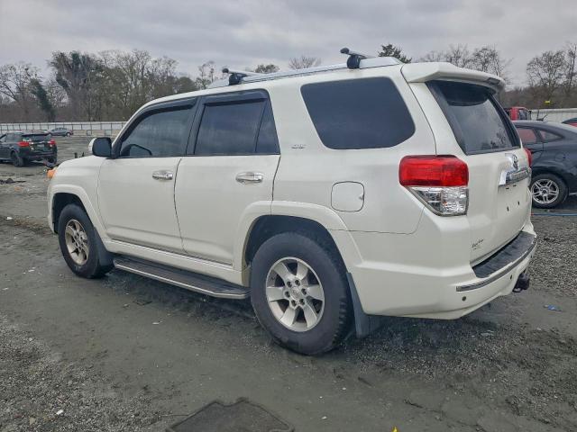 Toyota 4Runner Sr5 Image 9