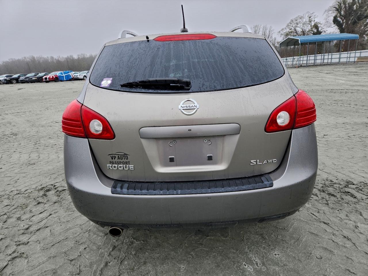 Nissan Rogue S Image 4