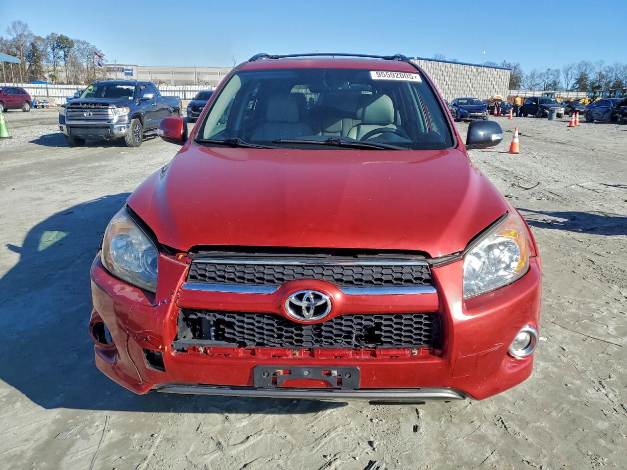 Toyota RAV4 Limited Image 2