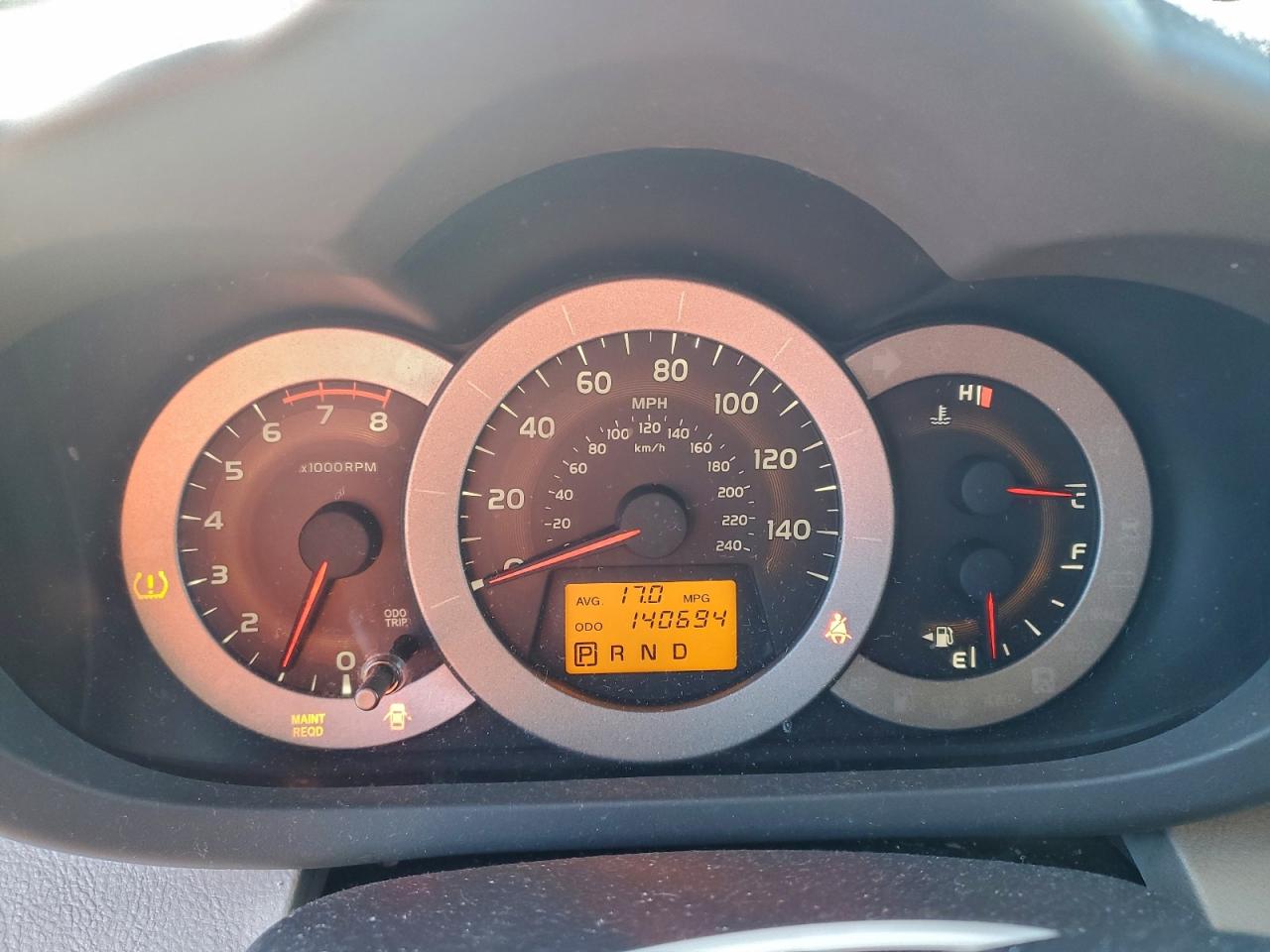 Toyota RAV4 Limited Image 8