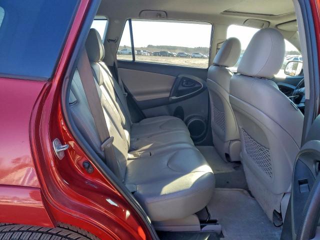 Toyota RAV4 Limited Image 10