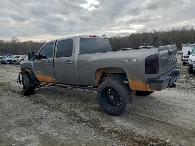 Chevrolet Silverado K2500 Heavy Duty Ltz Image 12