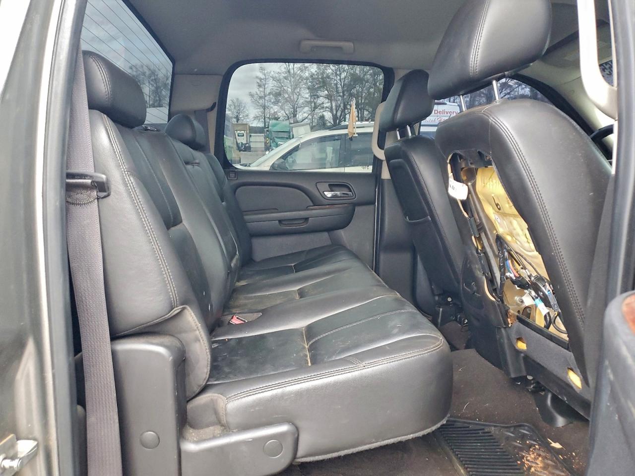 Chevrolet Silverado K2500 Heavy Duty Ltz Image 7