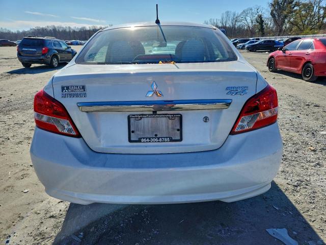 Mitsubishi Mirage G4 Es Image 11