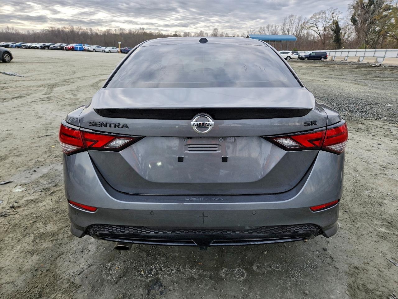 Nissan Sentra Sr Image 10