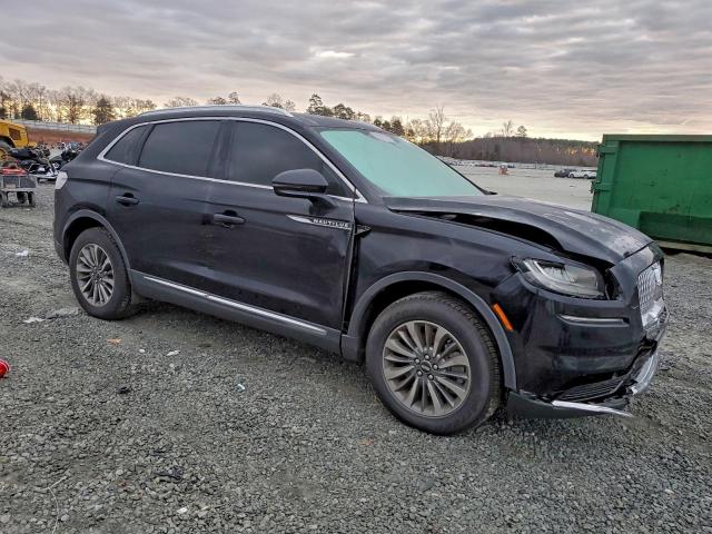 Lincoln Nautilus Image 2