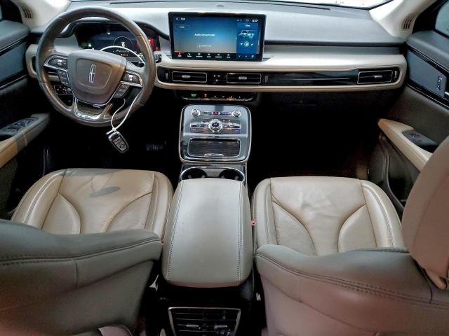 Lincoln Nautilus Image 10