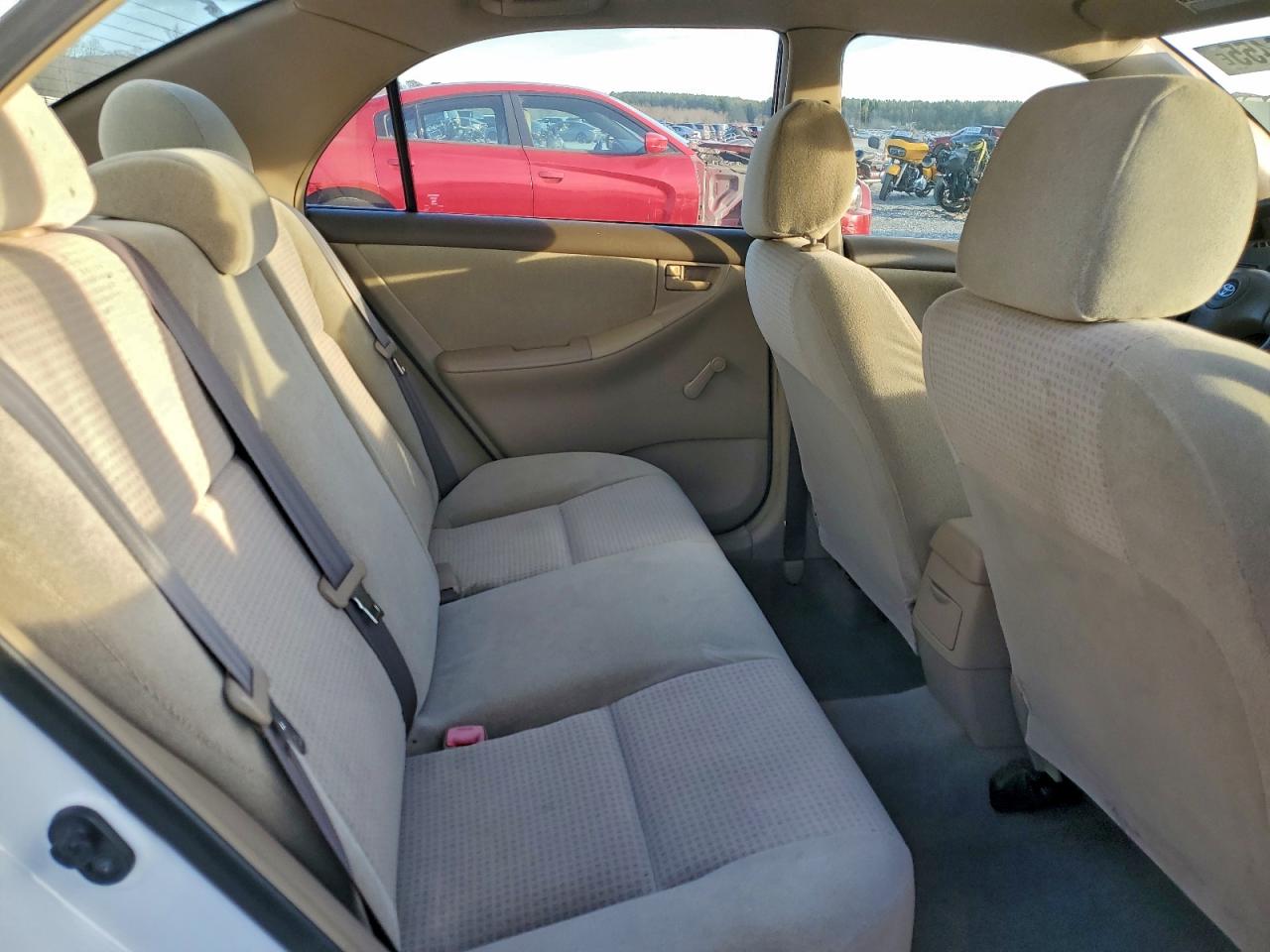 Toyota Corolla Ce Image 6