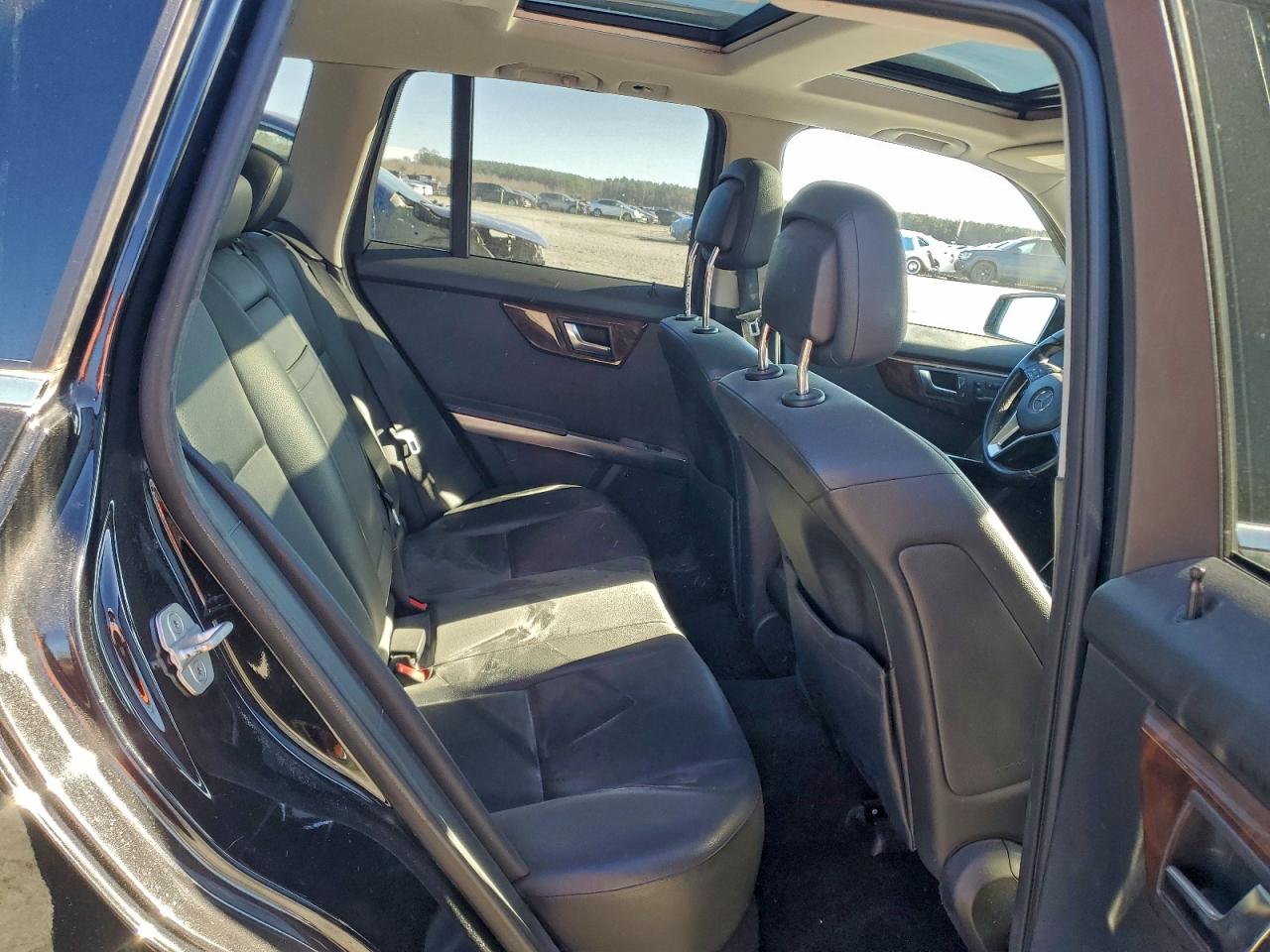 Mercedes-Benz GLK 350 Image 4