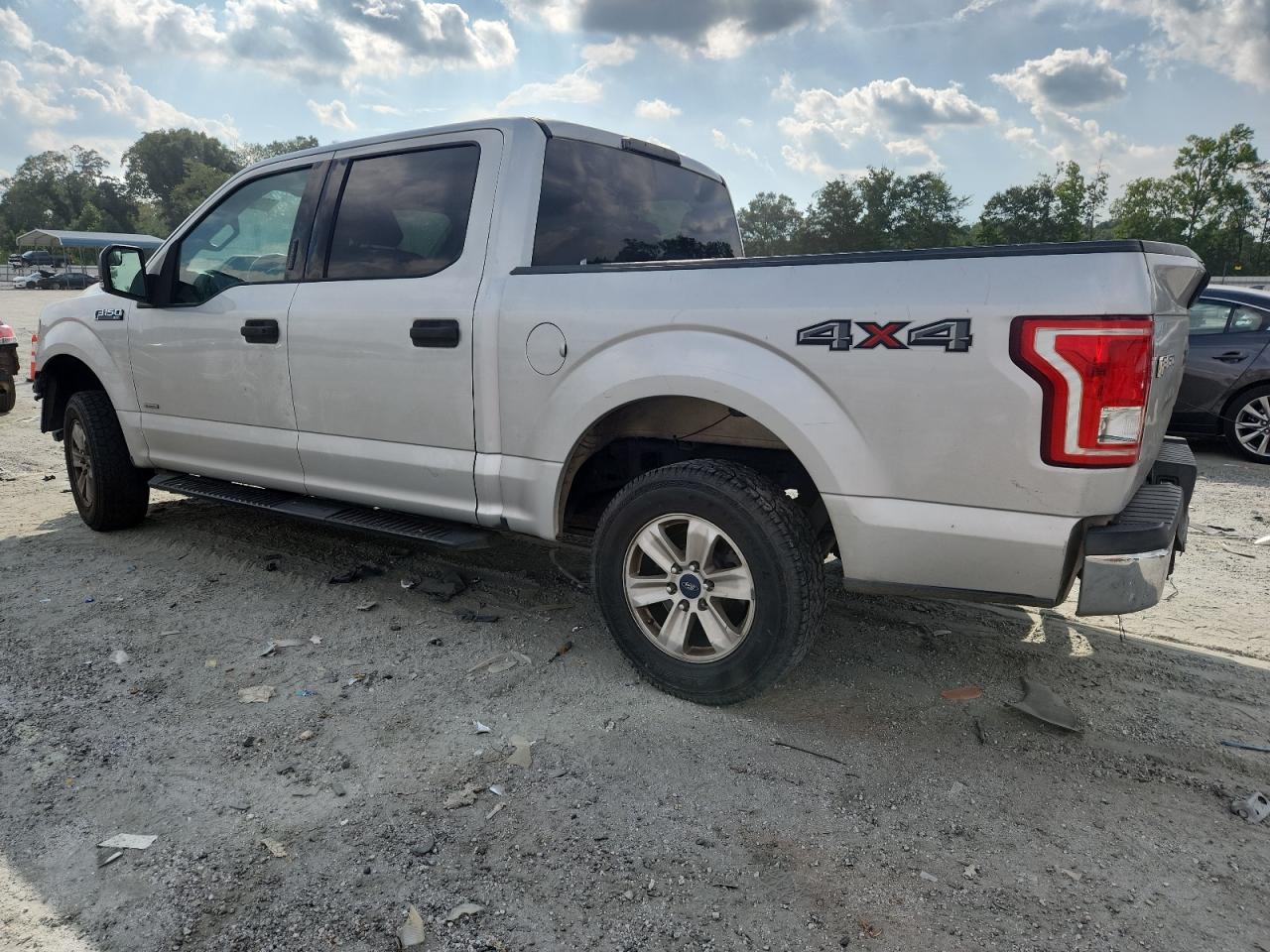 Ford F-150 Supercrew Image 8