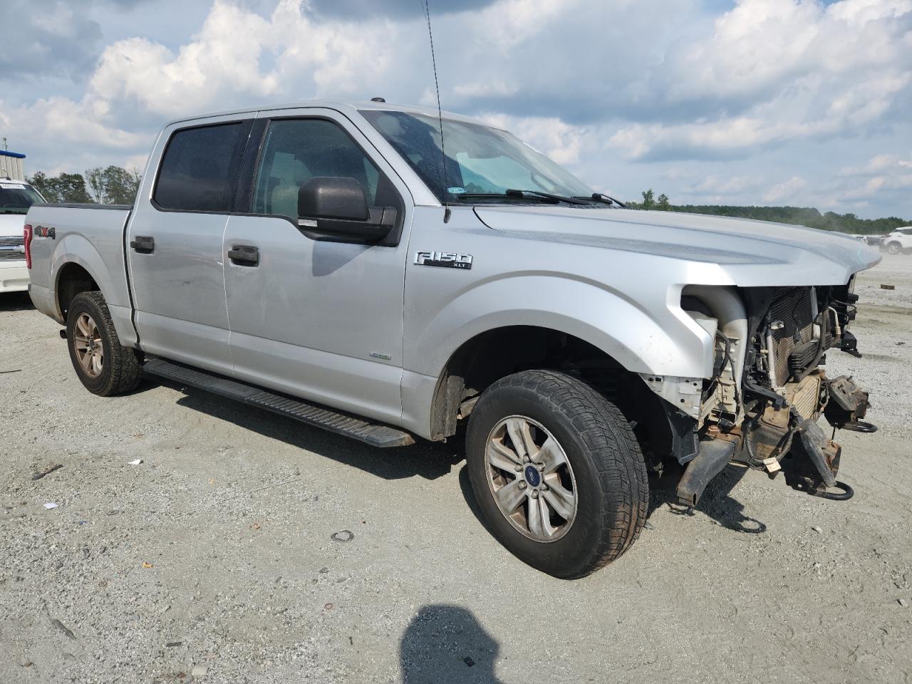 Ford F-150 Supercrew Image 12