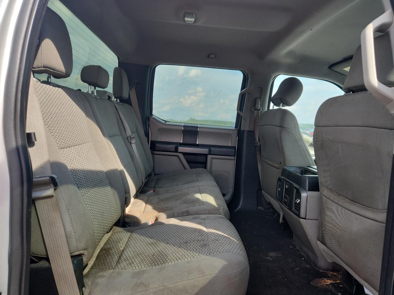 Ford F-150 Supercrew Image 5