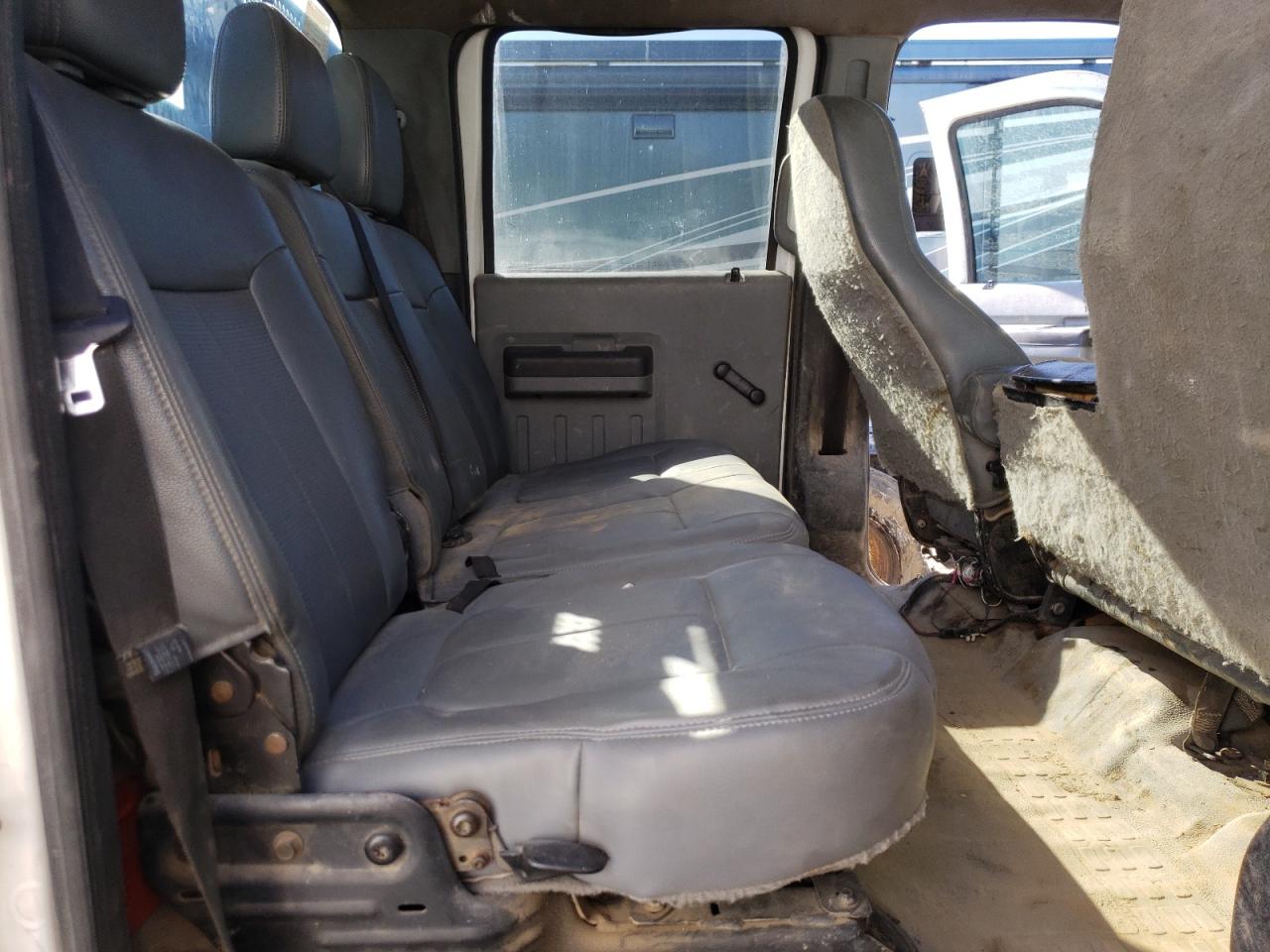 Ford F-650 Super Duty Image 2