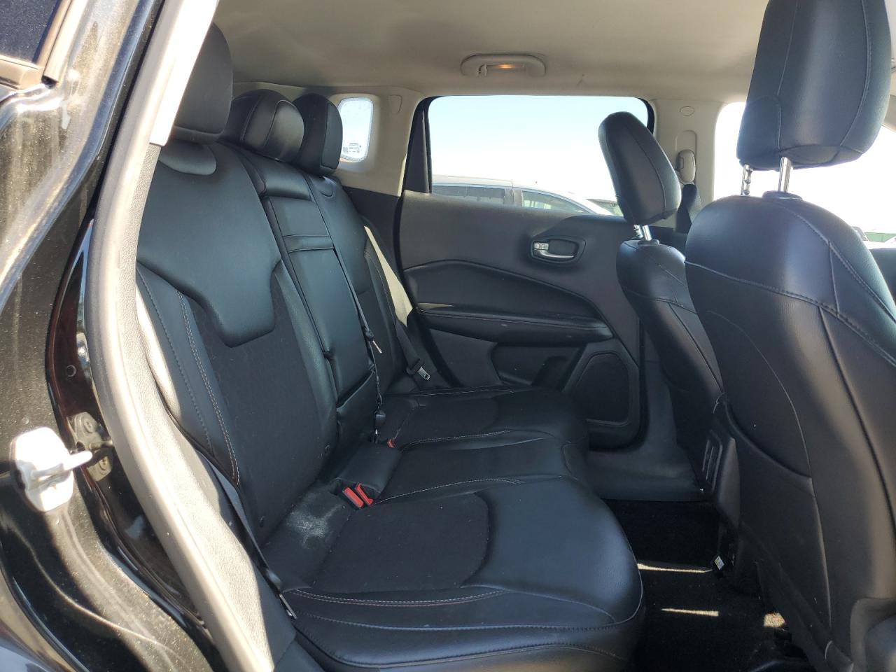 Jeep Compass Latitude Image 4