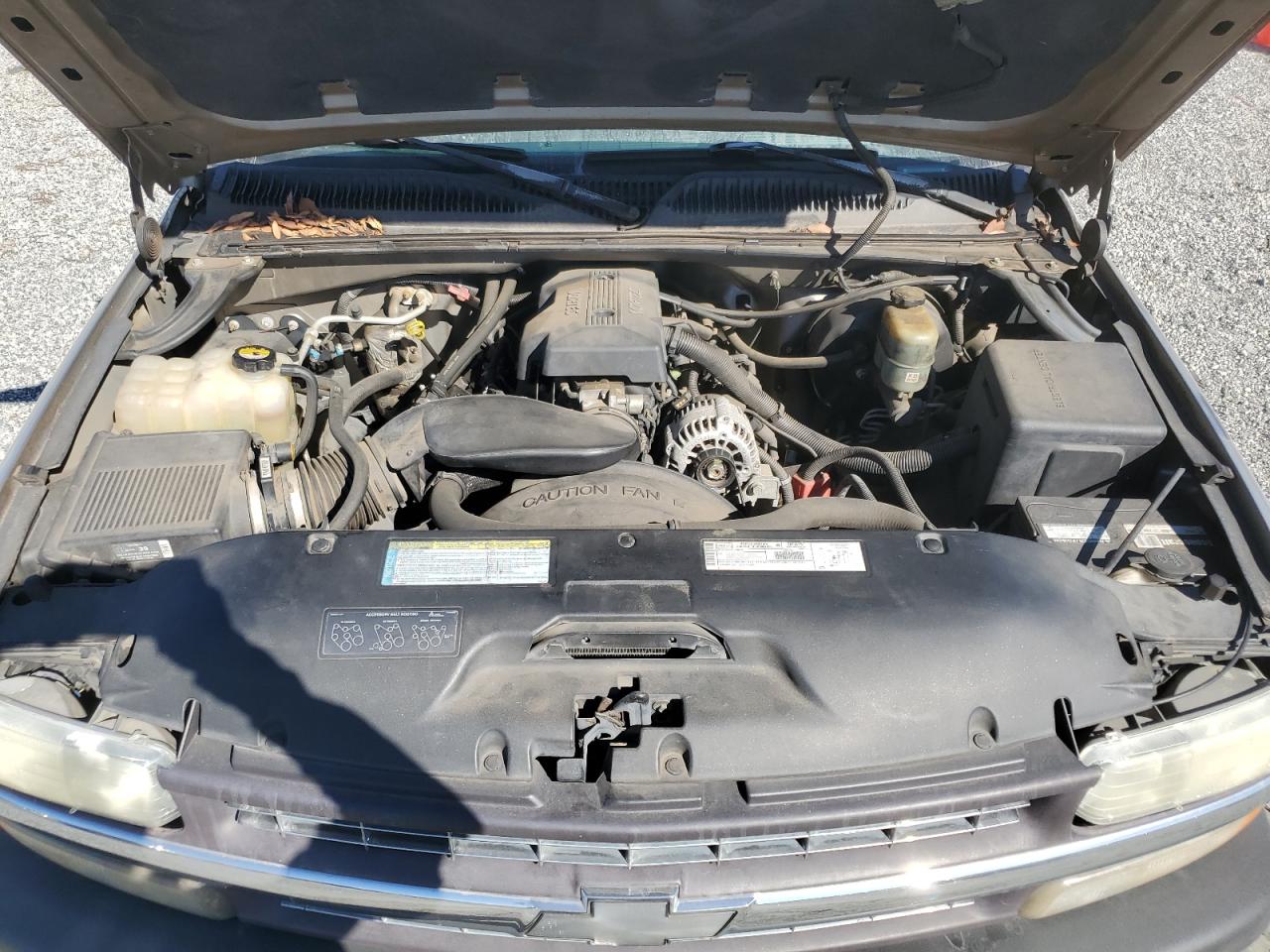 Chevrolet Silverado C1500 Image 10