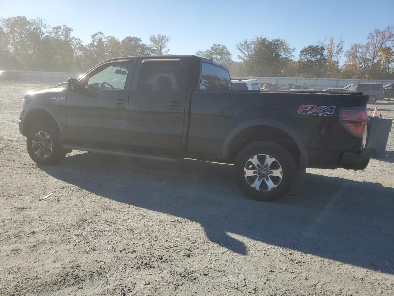 Ford F-150 Supercrew Image 2