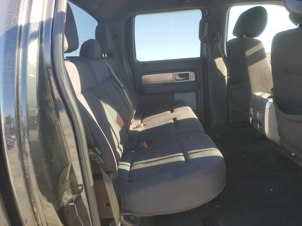 Ford F-150 Supercrew Image 7