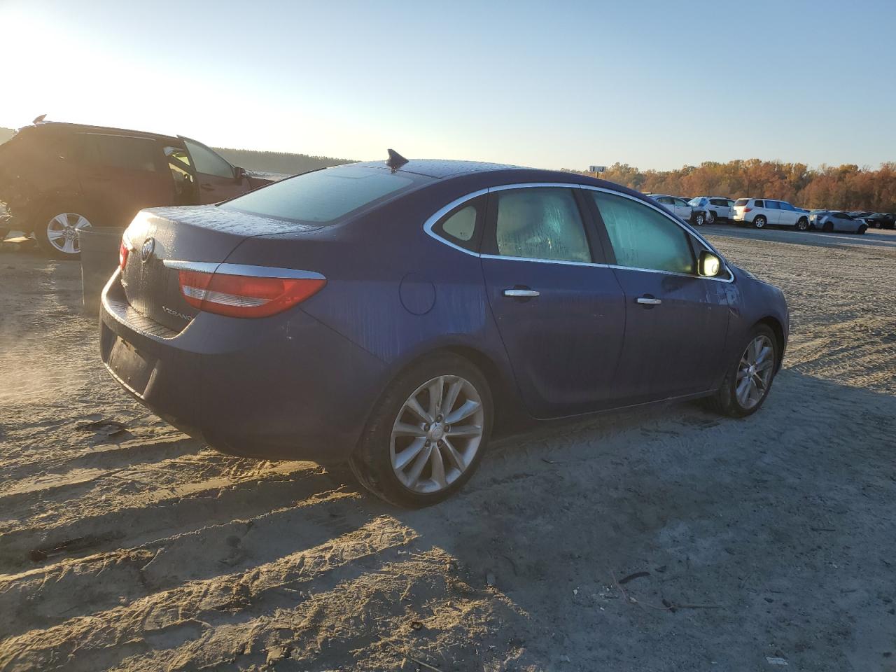 Buick Verano Image 7